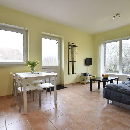 Simplistic In With Garden Holiday home *